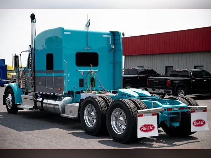 2026 PETERBILT 589