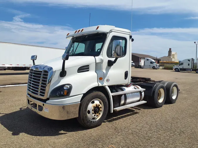 2016 FREIGHTLINER/MERCEDES CASCADIA 113892f4ed48a8655999f71d5ecc6f77b7a