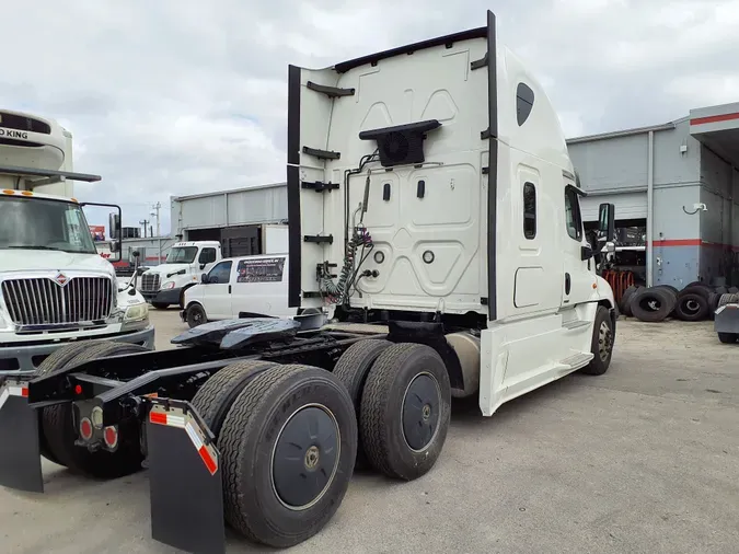 2018 FREIGHTLINER/MERCEDES CASCADIA