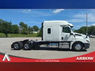 2019 FREIGHTLINER CA126