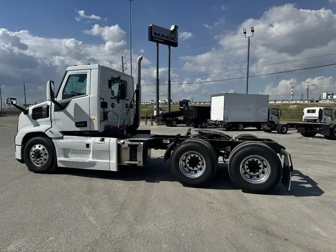 2026 MACK PR64TV04