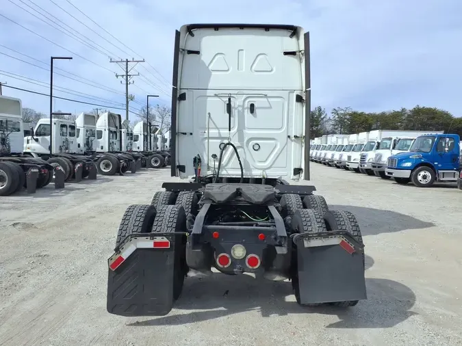 2019 FREIGHTLINER/MERCEDES CASCADIA 125