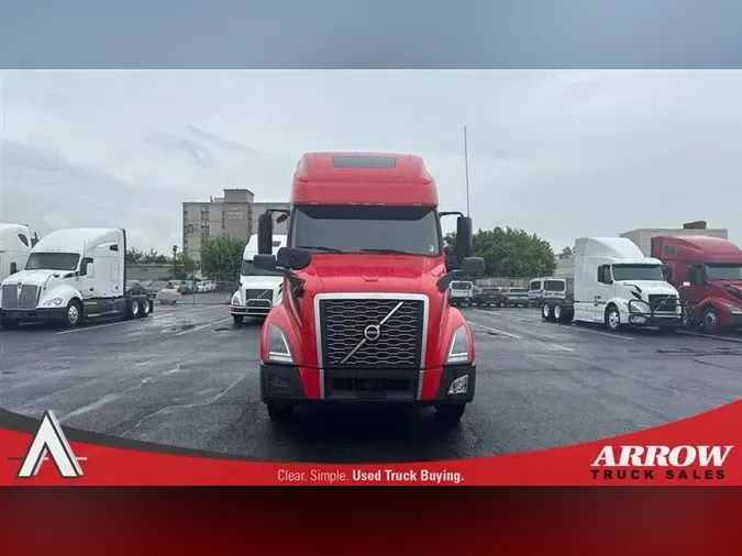 2021 FREIGHTLINER CA126