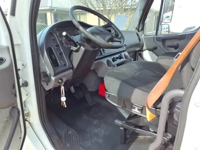2019 FREIGHTLINER/MERCEDES M2 106