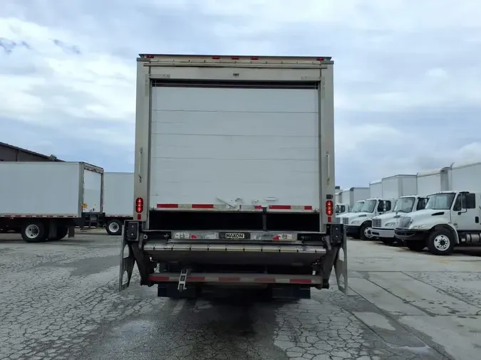 2019 FREIGHTLINER M2 106