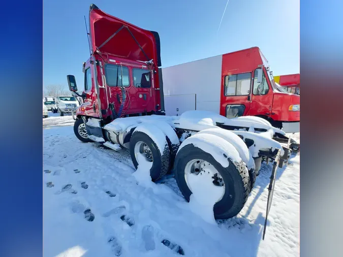 2017 FREIGHTLINER/MERCEDES CASCADIA 125