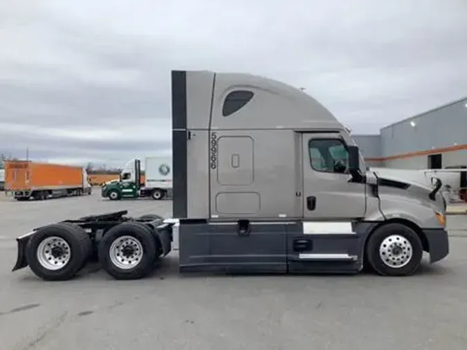 2023 Freightliner Cascadia