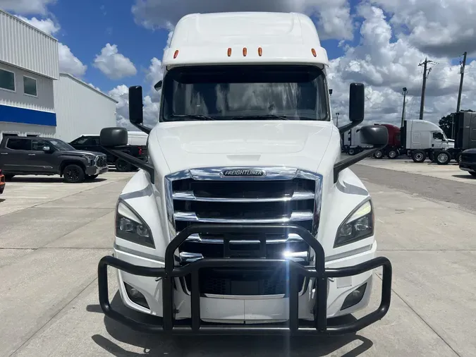 2019 FREIGHTLINER CASCADIA 126