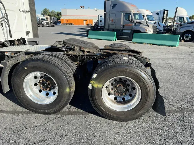2021 Freightliner Cascadia 1268951fc120b87ac2d98f46360120f34b8