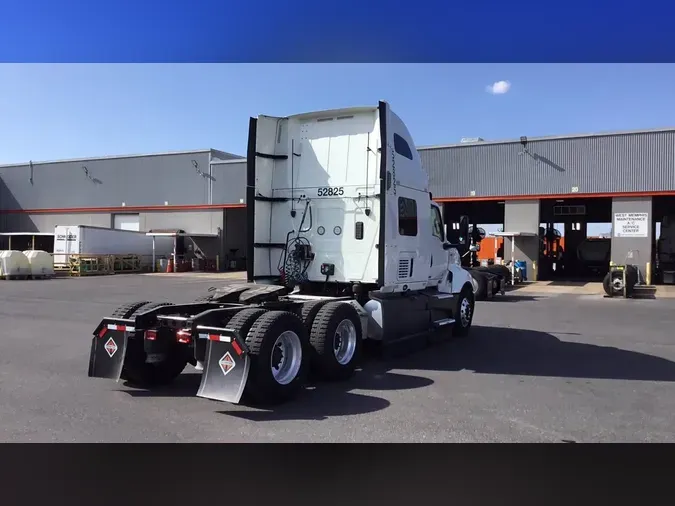 2022 International LT