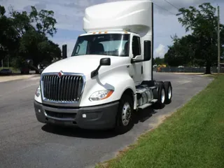 2020 International LT625