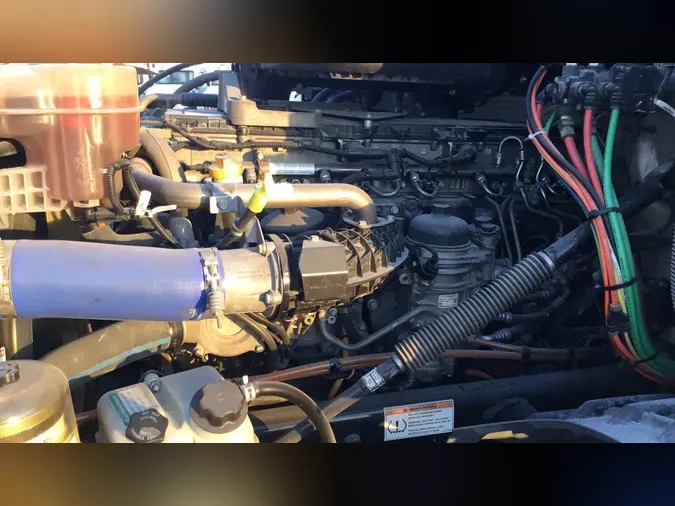 2022 Freightliner Cascadia 126
