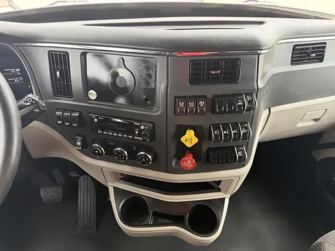 2022 Peterbilt 579