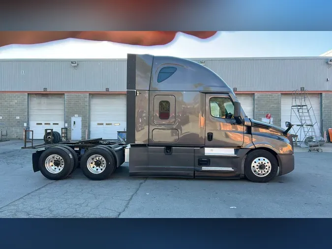 2024 Freightliner Cascadia