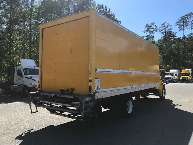 2018 Freightliner M2