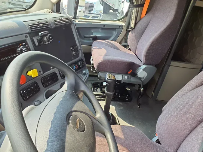 2018 FREIGHTLINER/MERCEDES CASCADIA 125