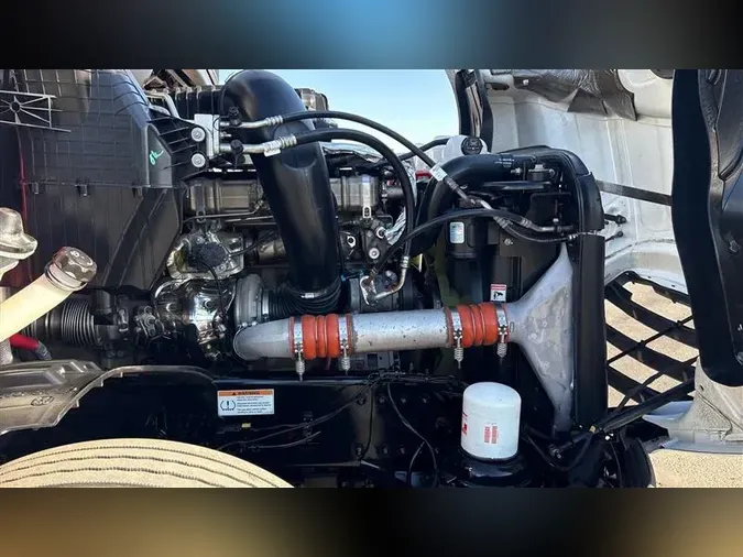 2022 FREIGHTLINER CA126