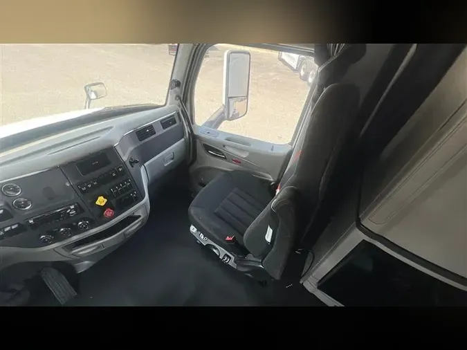 2020 PETERBILT 579