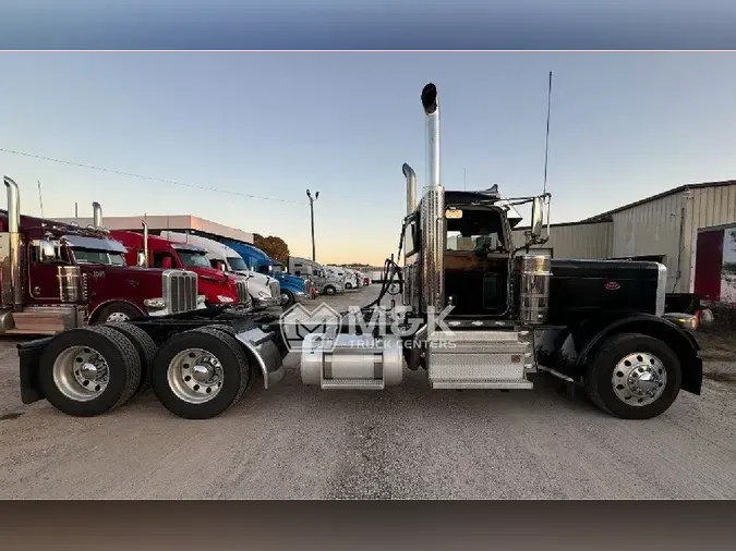 2020 PETERBILT 389