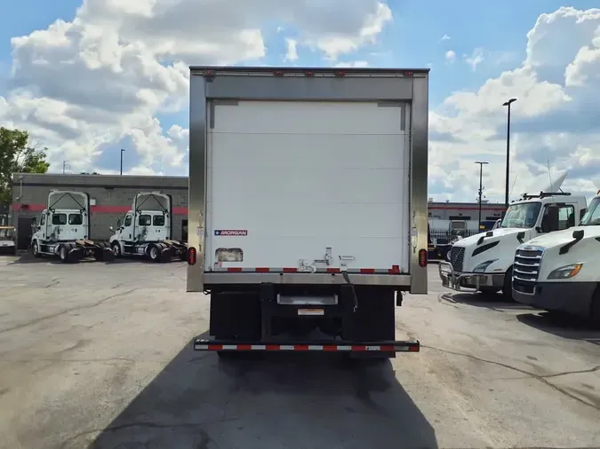 2022 FREIGHTLINER M2 106