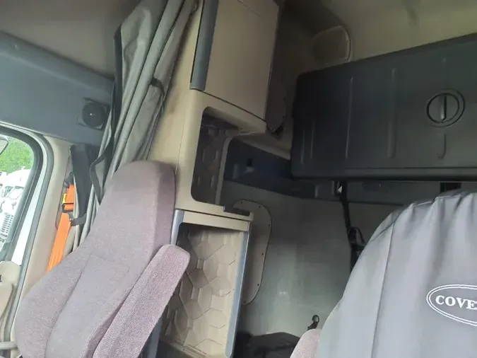2019 FREIGHTLINER CASCADIA 125