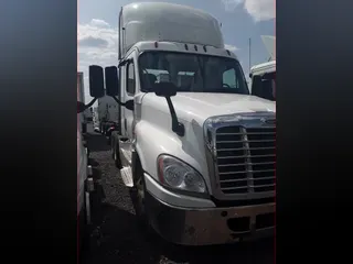 2018 FREIGHTLINER/MERCEDES CASCADIA 125