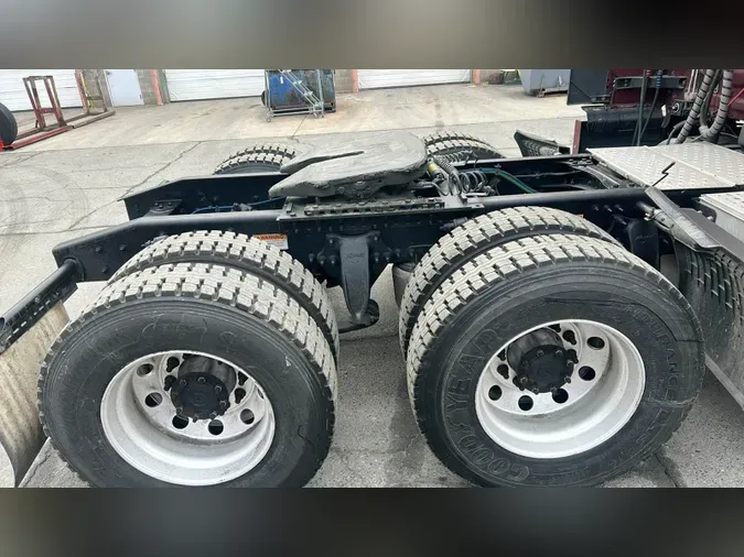 2023 Freightliner Cascadia 12689699fa696034ce1199e3fcf568054fd