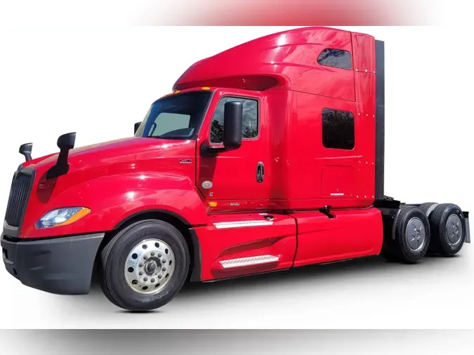 2022 International LT625896a5b1b8db852f4932a3a22ad93f527