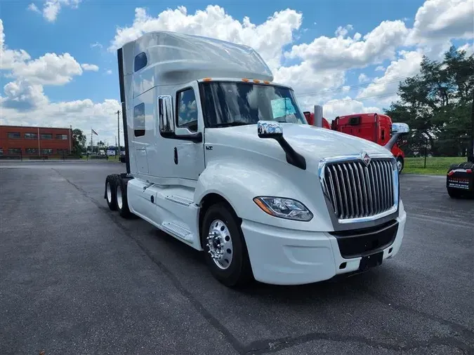 2023 INTERNATIONAL LT896b2606d945a2043e263eda023d8c9f