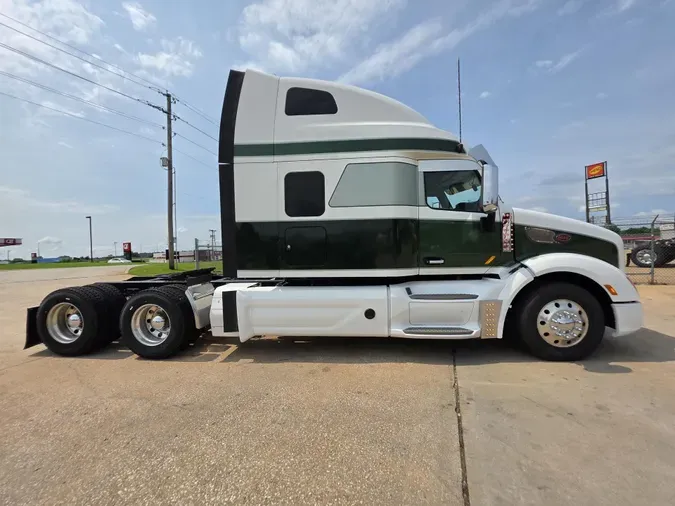 2020 Peterbilt 579896ecce954a4371458a8ae5edc39a245