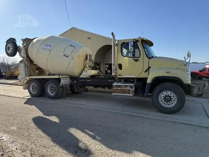 2016 FREIGHTLINER 114SD