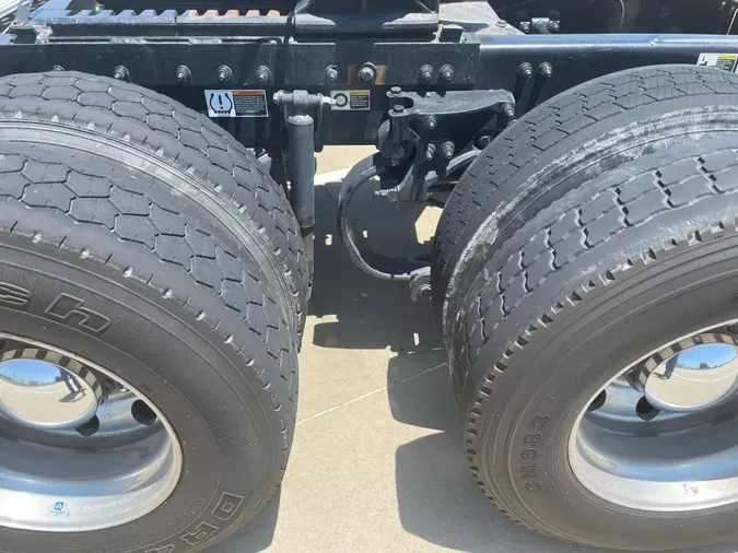 2019 Peterbilt 389