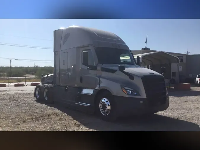 2022 Freightliner Cascadia 126898092bd92d8754470f5816f3968c06e