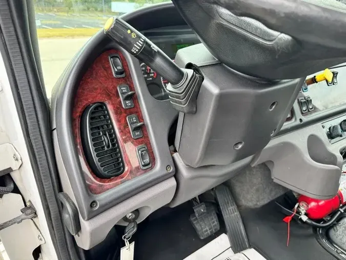 2020 Freightliner Business Class M2 106