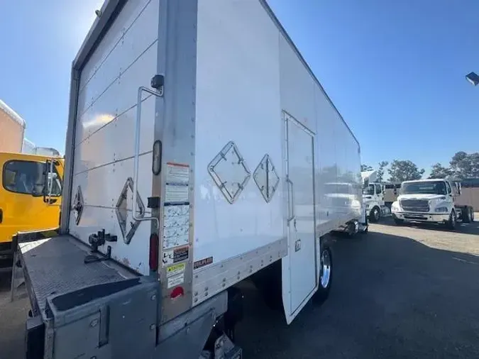 2020 Peterbilt 337