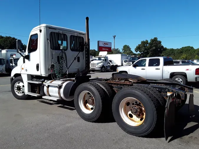 2017 FREIGHTLINER/MERCEDES CASCADIA 125