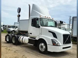 2016 VOLVO VNL64TRACTOR