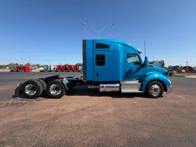 2022 KENWORTH T68089874f0a9e5dc5ee088fb2286fd9da6c