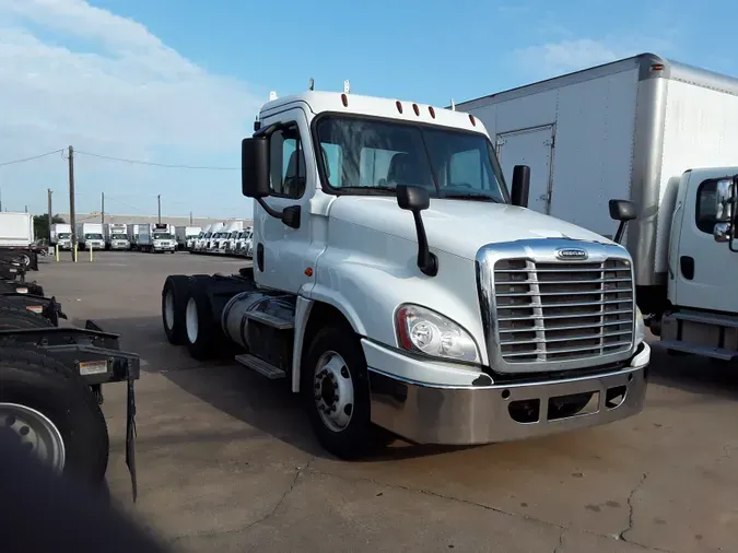 2018 FREIGHTLINER/MERCEDES CASCADIA 125