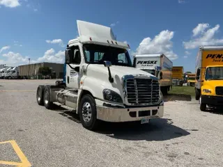 2017 FREIGHTLINER X12564ST