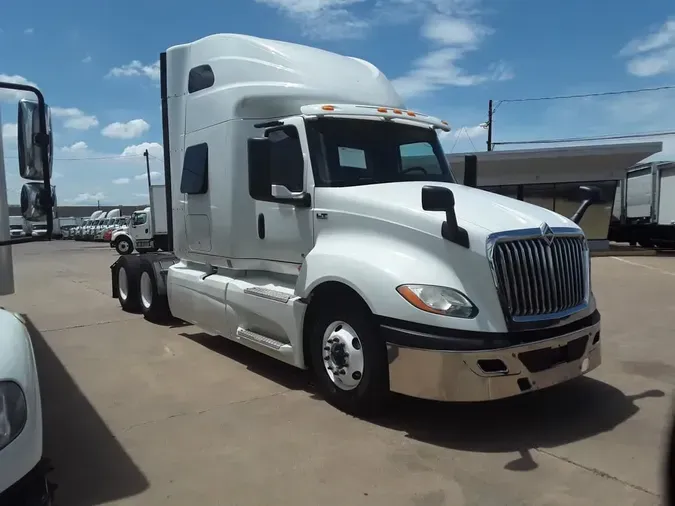 2019 NAVISTAR INTERNATIONAL LT625 SLPR CAB