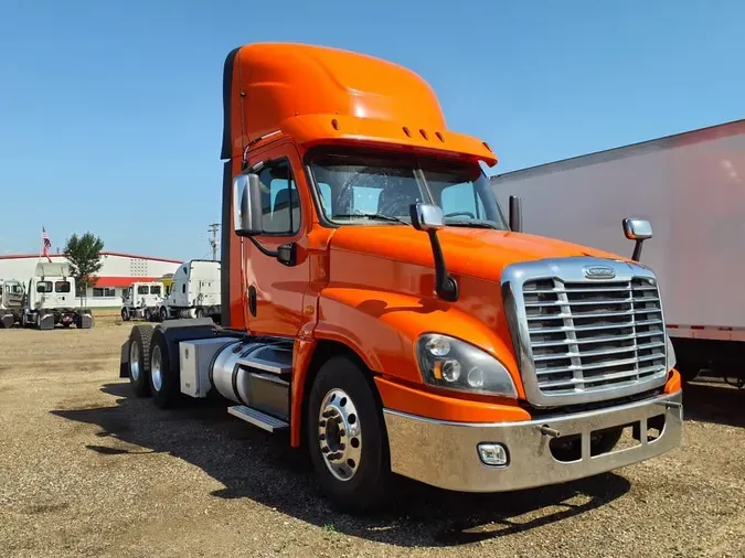 2018 FREIGHTLINER CASCADIA 125
