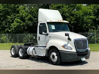 2019 INT LT625 6x4