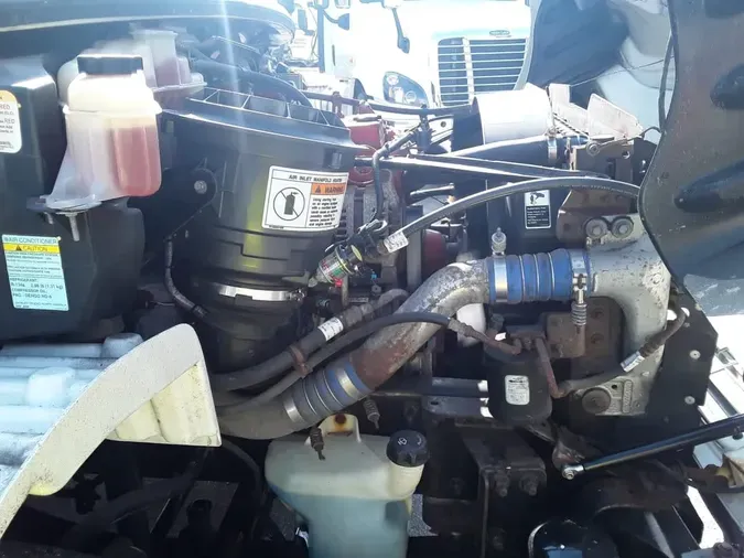 2016 FREIGHTLINER M2 106