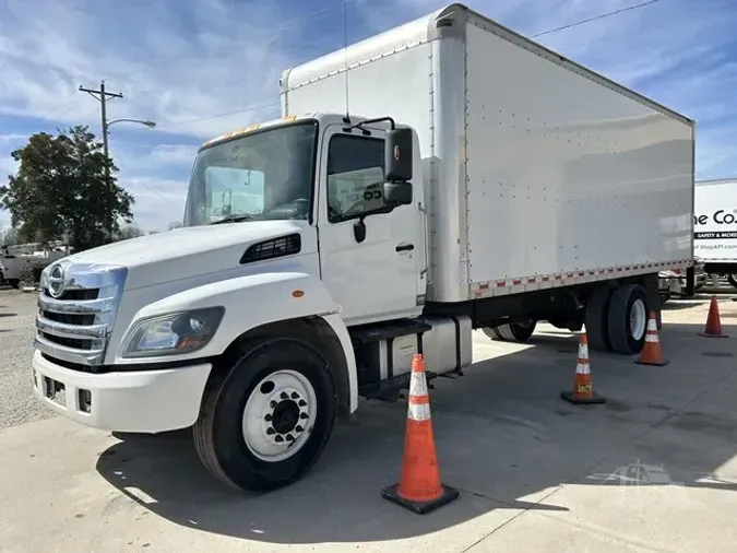 2019 HINO 268