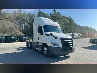 2021 Freightliner Cascadia 126