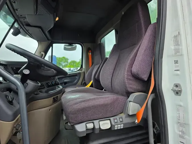 2017 FREIGHTLINER CASCADIA 125
