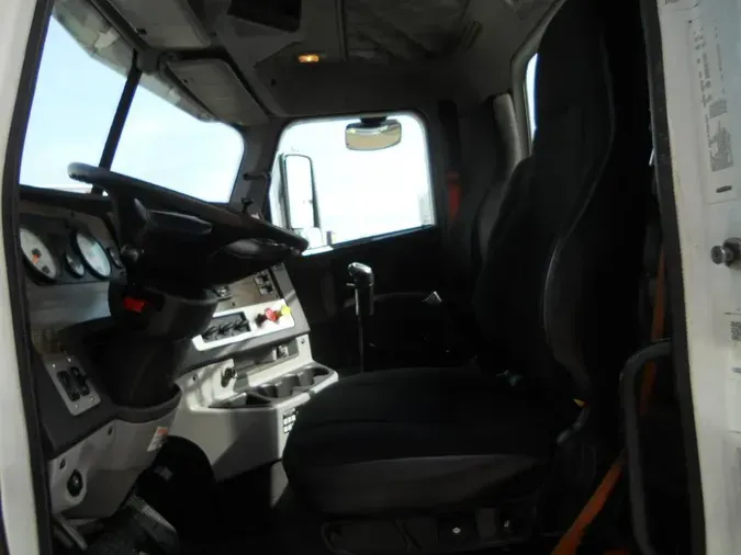 2019 Freightliner CORONADO