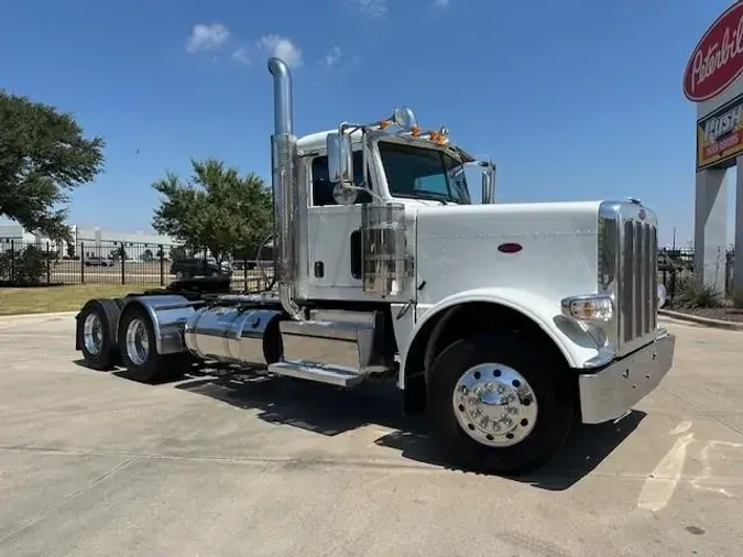 2022 Peterbilt 389
