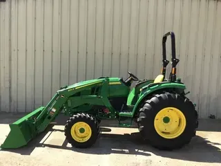2019 John Deere 4052M